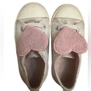 OLD NAVY HEART SHOES